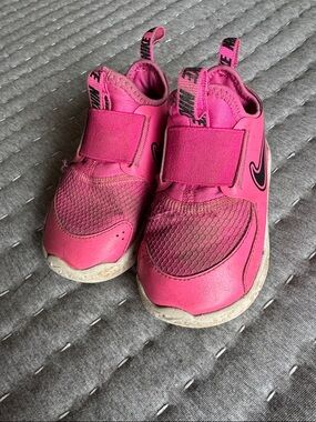 Nike Kids Hot Pink Strap Sneakers